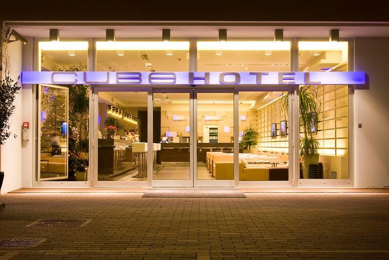 Hotel Cube ราเวนนา ภายนอก รูปภาพ